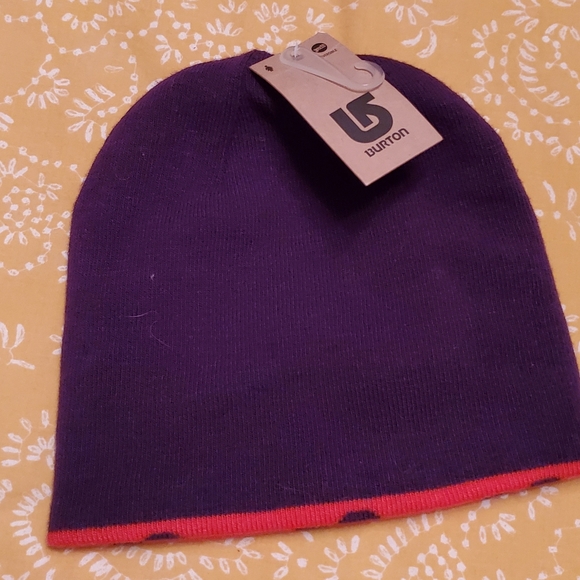 Burton beanie hat nwt - Picture 2 of 5